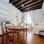 Beautiful Apartment In Campo De Fiori